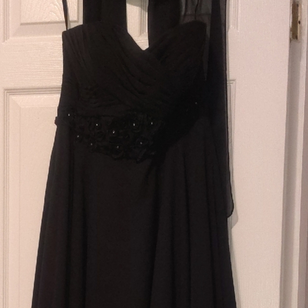 Elegant Black Evening Dress
